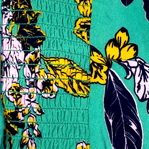 NWT Maaji Heaven Green Print Crop Top - Sz M - Picture 7 of 10